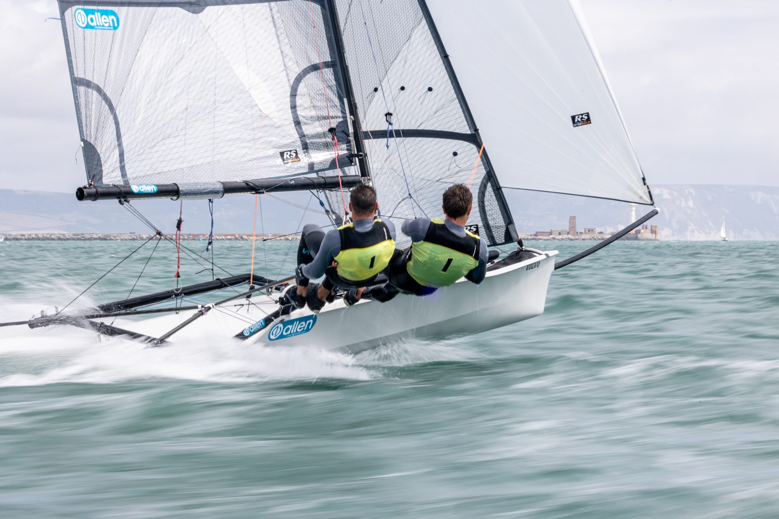 RS800 Full send mozzy sails
